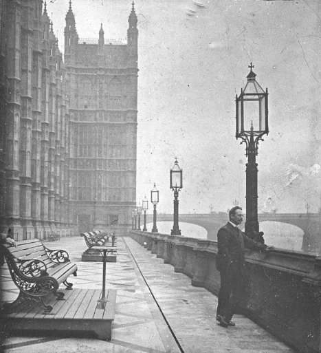 Terrace of the Houses of Parliament, c.1910, Old London. Old Pics Archive.